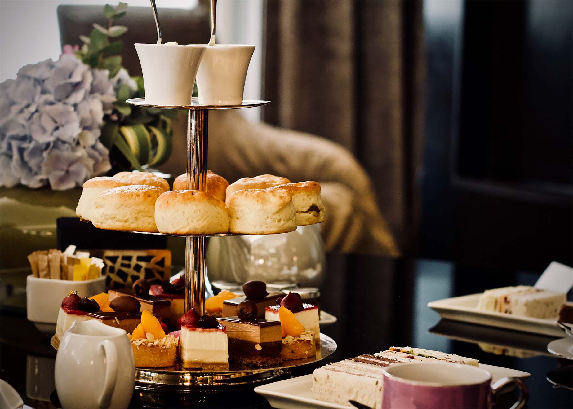 caketree-dining