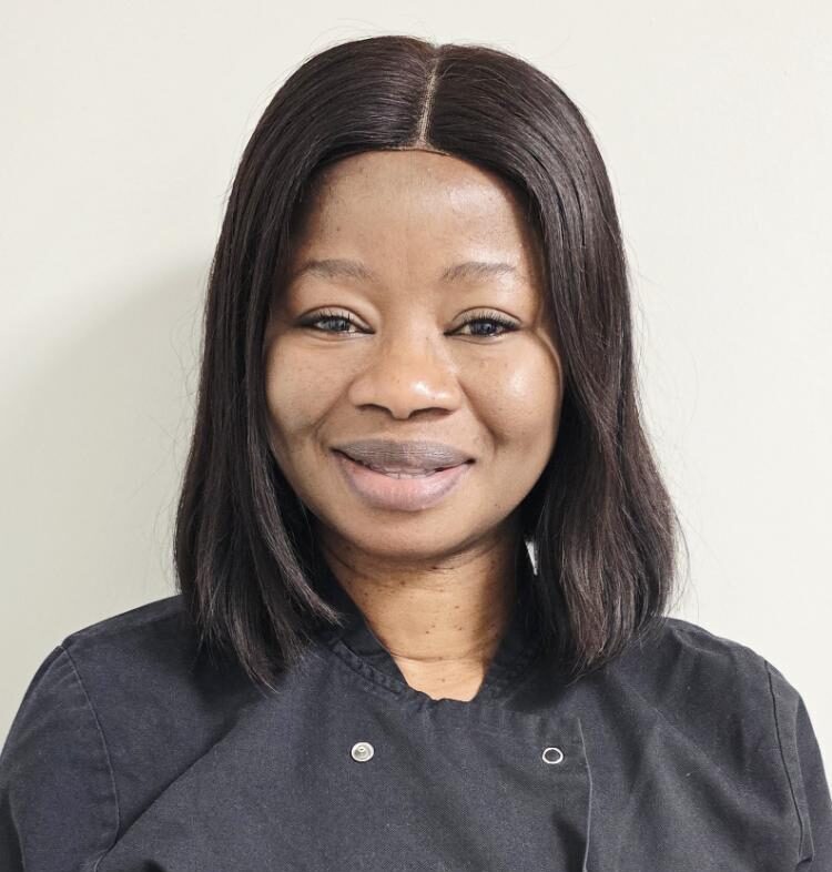 headhsot or Rita the head chef